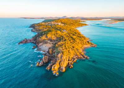 Traveling to Agnes Water in a caravan - coral and co